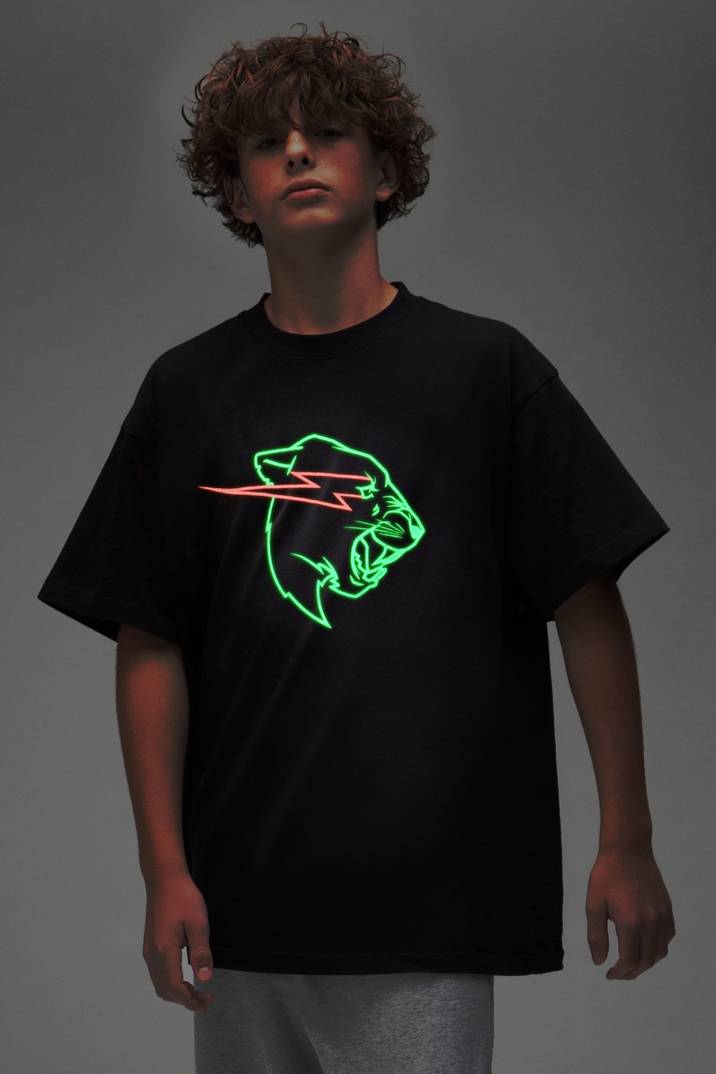 GLOW IN THE DARK PANTHER S/SLEEVE TEE - BLACK