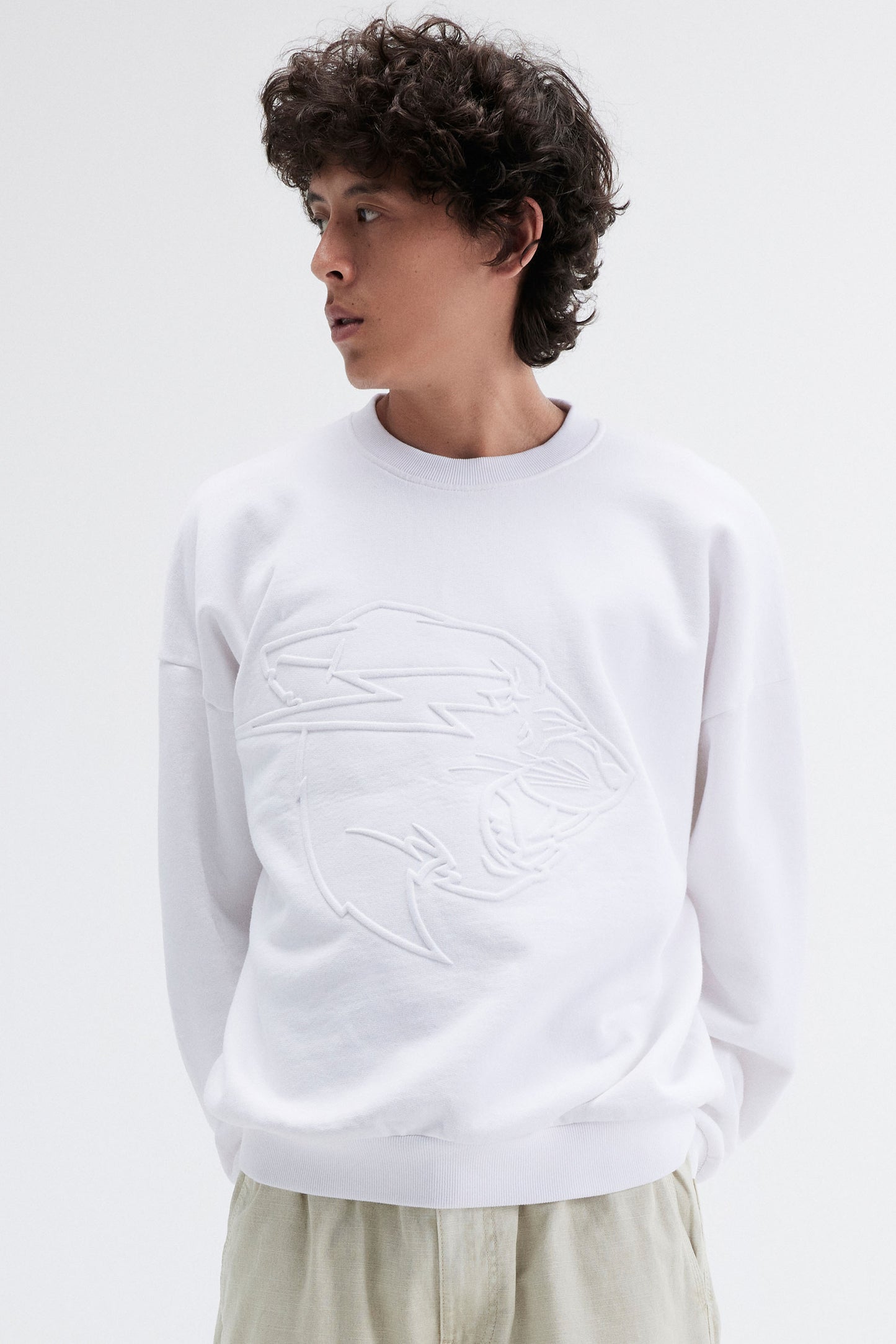 EMBOSSED PANTHER CREWNECK SWEATSHIRT - WHITE