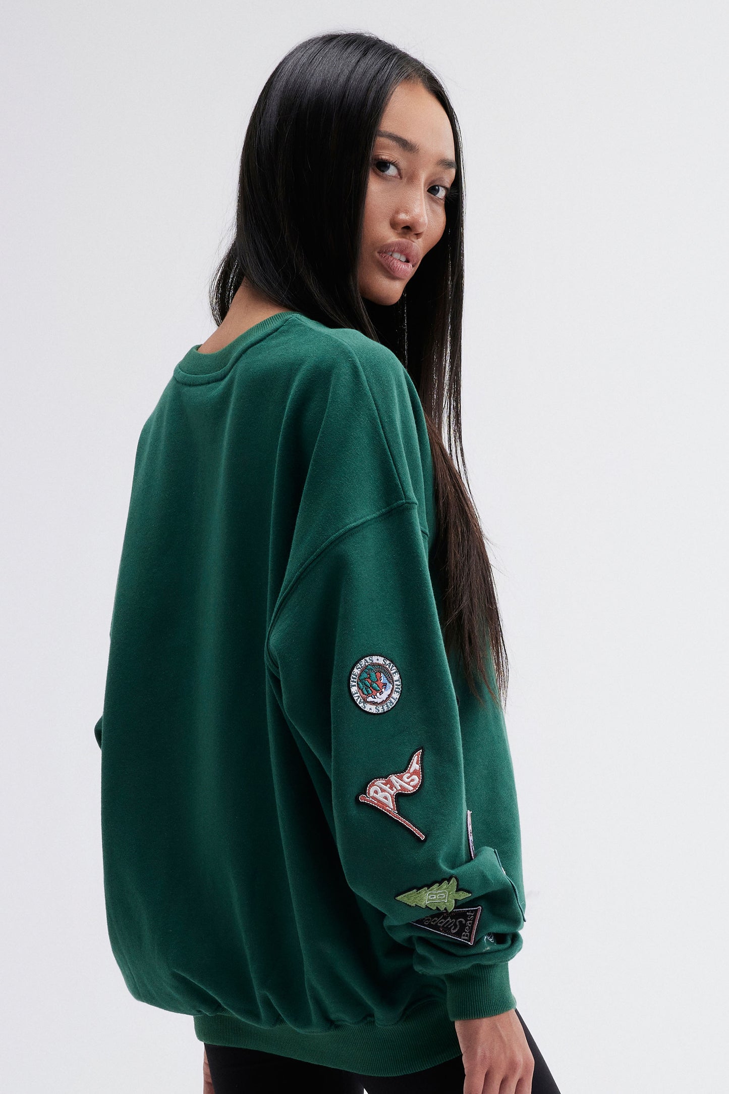 HIKING CLUB CREWNECK SWEATSHIRT - GREEN