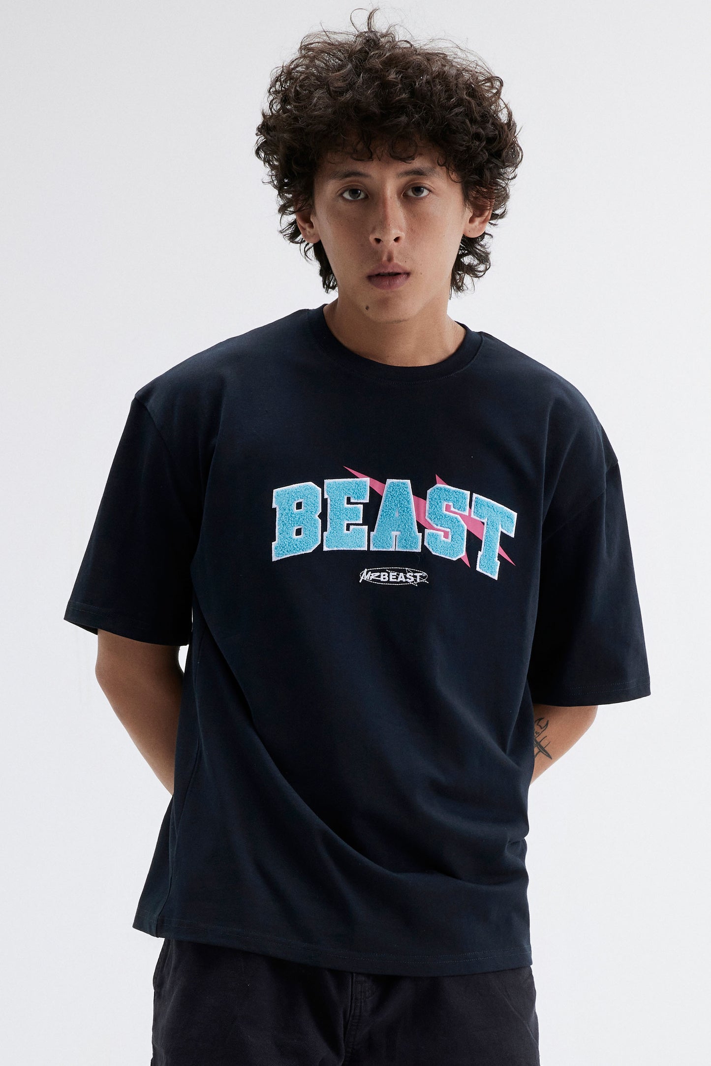 MRBEAST VARSITY SS TEE - BLACK