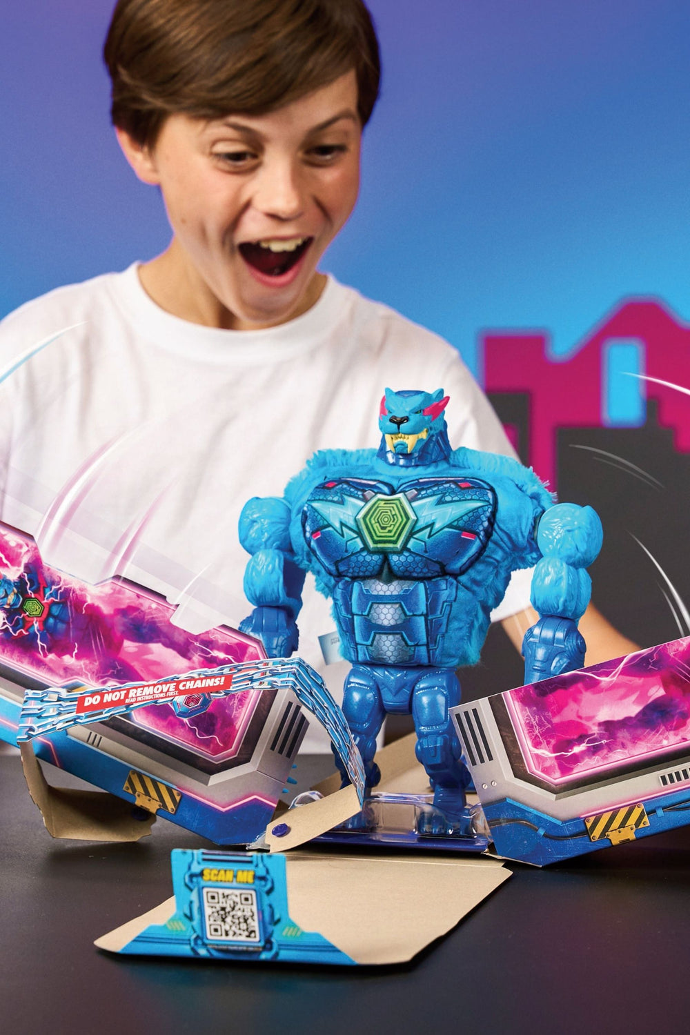 MrBeast Lab MEGA Mutator - MEGA-TECH Series, 9-Inch Figure