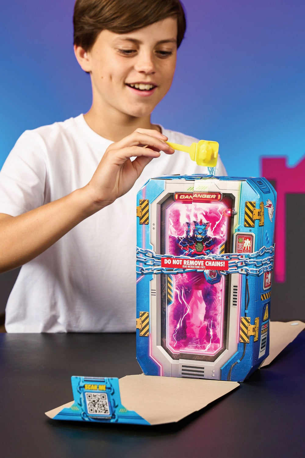 MrBeast Lab MEGA Mutator - MEGA-TECH Series, 9-Inch Figure