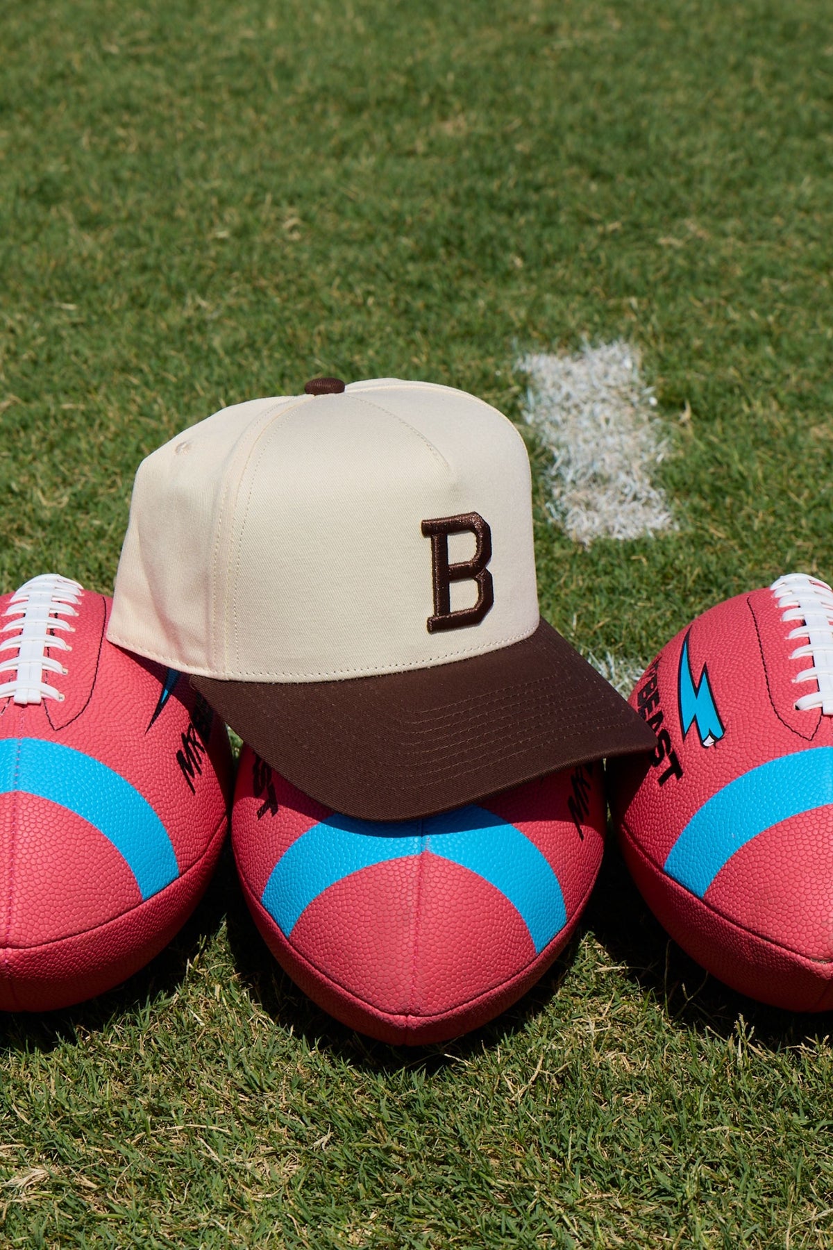 Classic B Two Tone Hat
